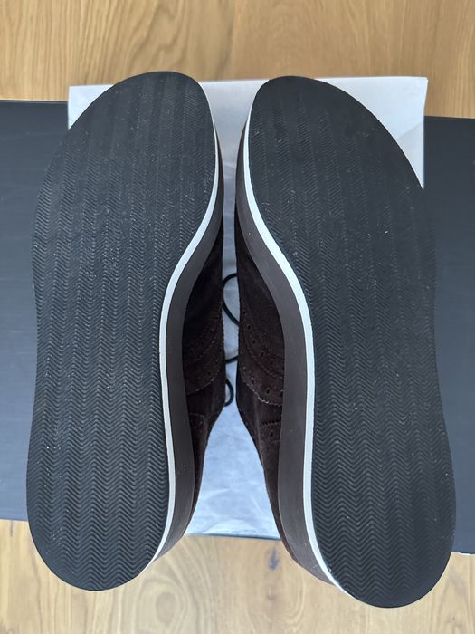 Лоуфъри от тъмно кафяв велур