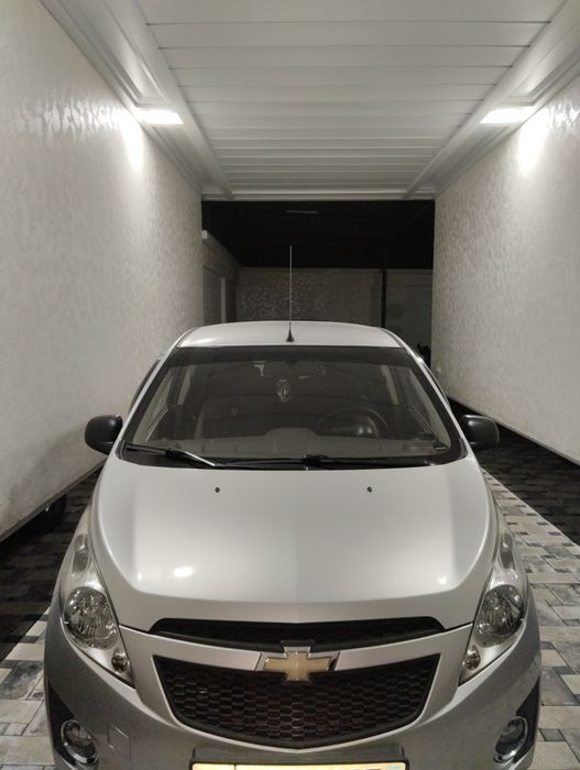 Spark sotiladi srochno