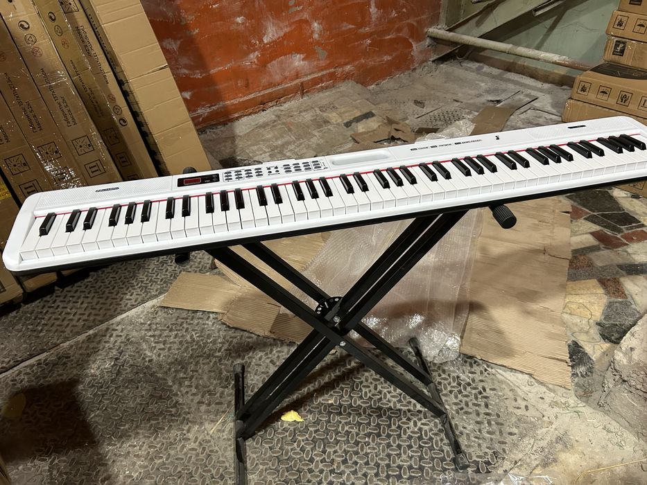 Цифровое пианино (015)