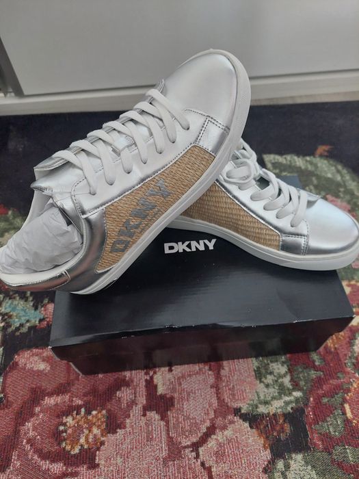 DKNY  кецове чисто нови
