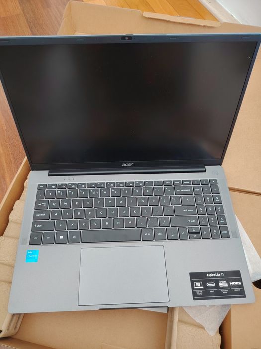 Laptop Acer Aspire Lite 15