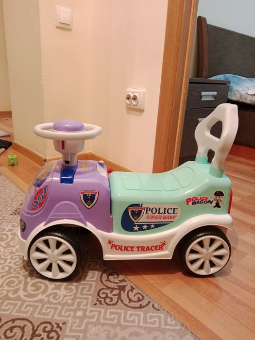 Детская машинкаа