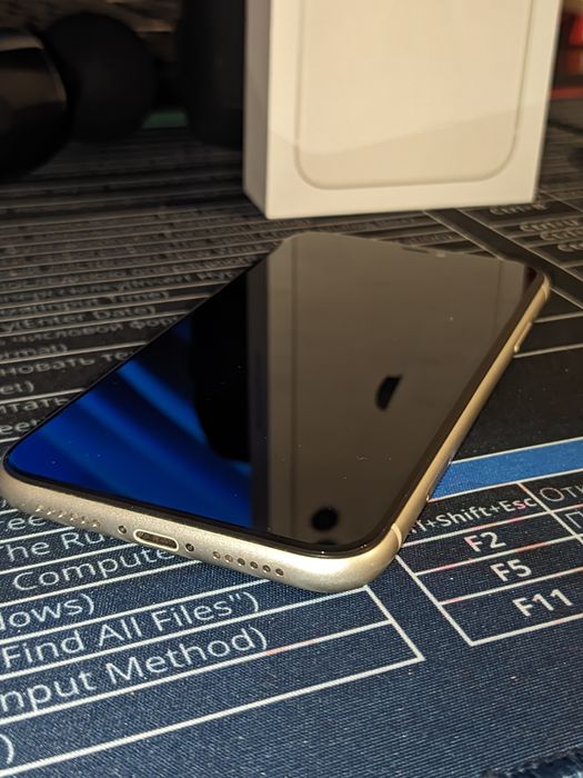 Iphone 11 128гб 75%