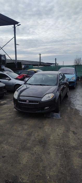 Dezmembrez Fiat Bravo