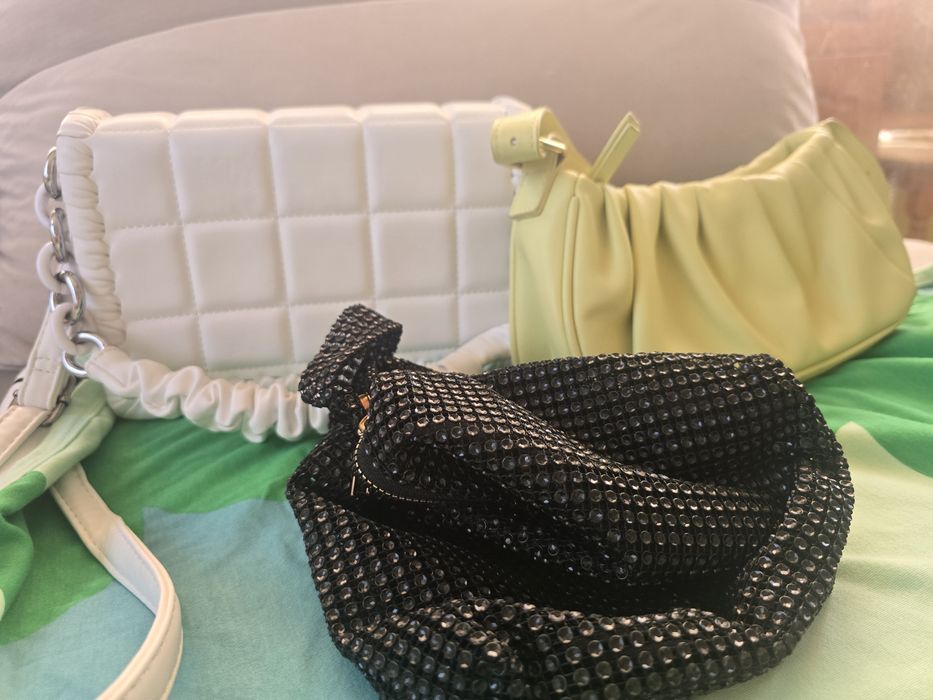Дамски чанти до 12 €