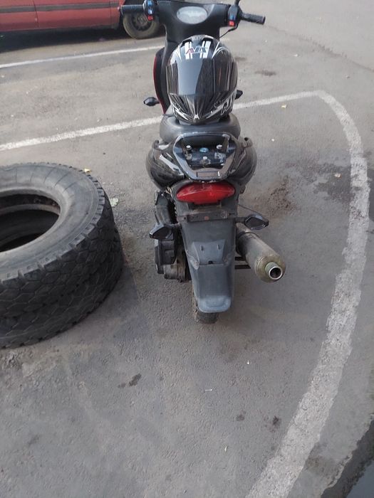 Продам скутер 125 кубов