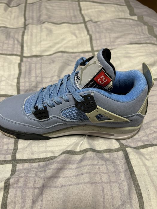 Jordan 4 University Blue