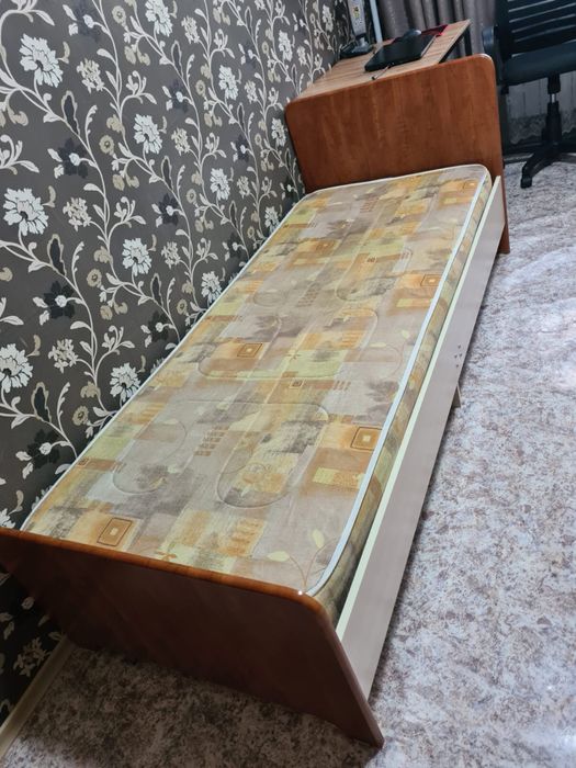 Продам кровать срочно