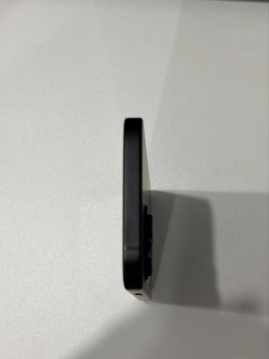 Iphone 15 в идеальном состоянии.