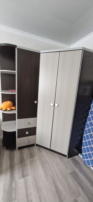 Продам спальный гарнитур