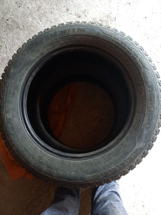 Продам автошины 4шт. R18