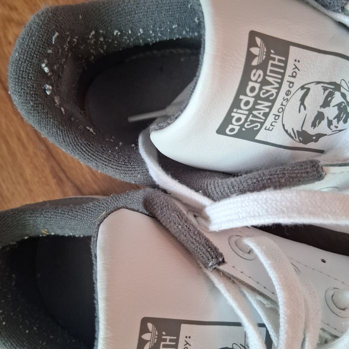 Мъжки обувки на adidas