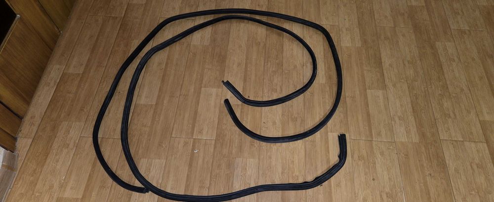 Дверной уплотнитель BMW e39, e34