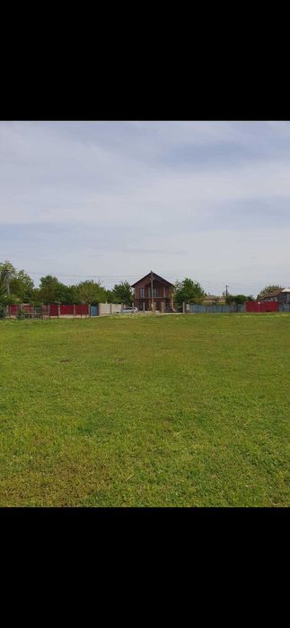 Proprietar, 2000 mp teren extravilan, zona Targul auro Serbanesti