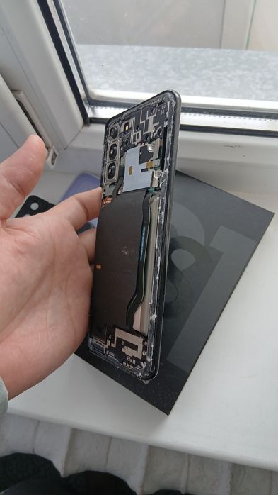 Продам Самсунг С21 плюс