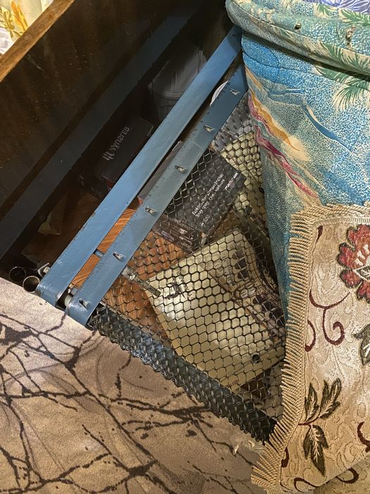 Отдадим 2 панцерные кровати бесплатно