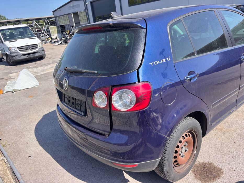 Volkswagen Golf Plus на части