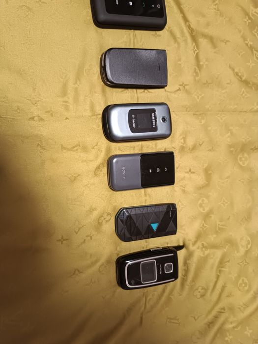 Assalom alekum Telfonlar sotiladi Ligushka Xar xil Model