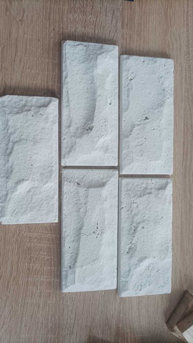 Гипсови тухлички за стена