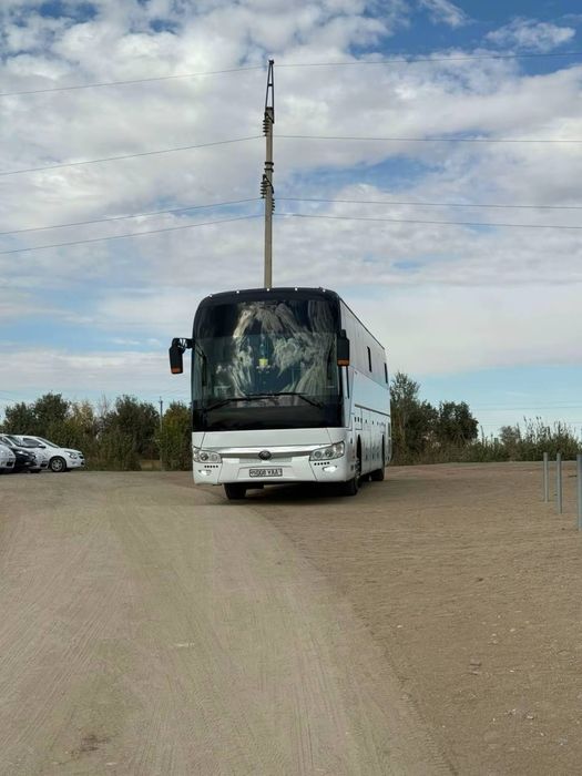 Автобус YUTONG Сотилади 2020 йил холати ало заводской газ колган малум