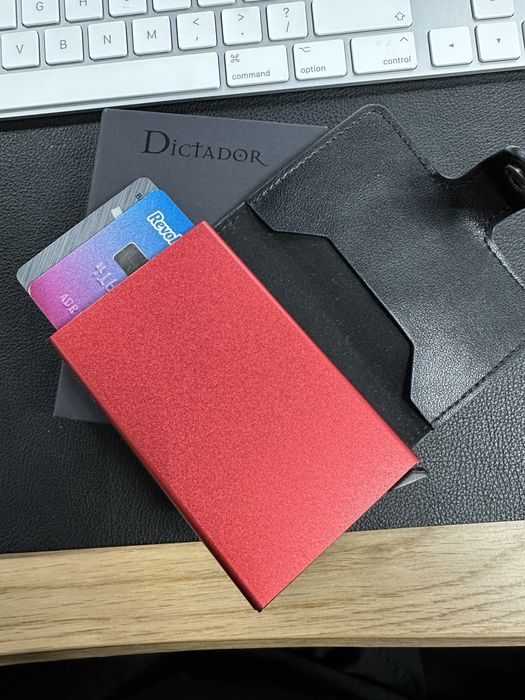 Portofel Dictador 6-12CC