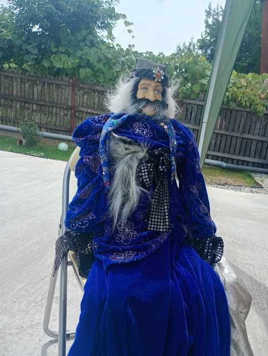 Păpușă /Marioneta profesionala de teatru cu costum de epoca