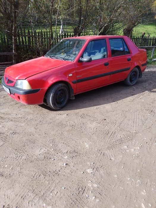 Vând Dacia Solenza