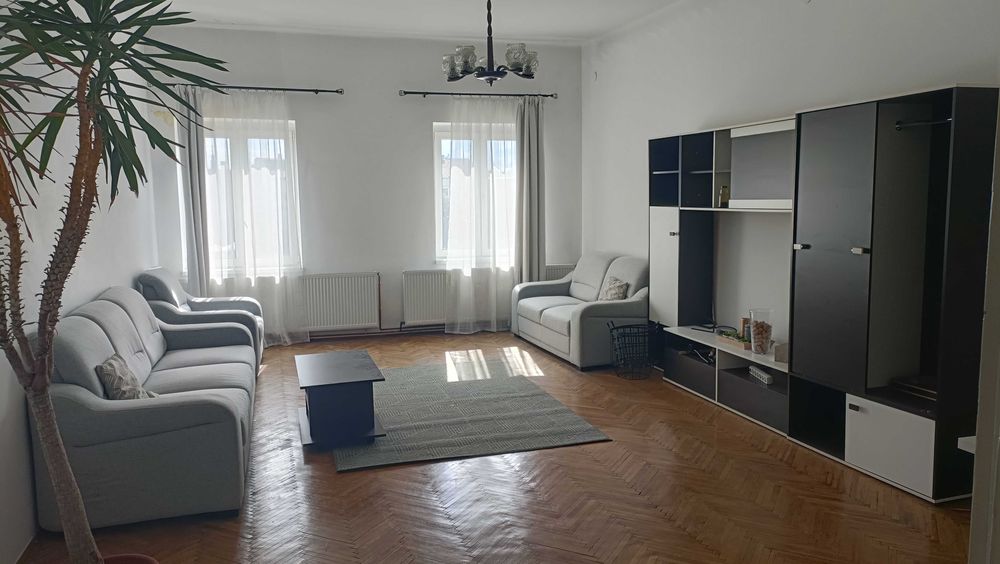 Dau in chirie apartament ultracentral