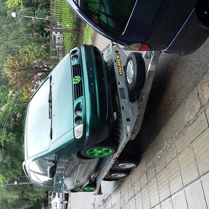 VW Sharan на части