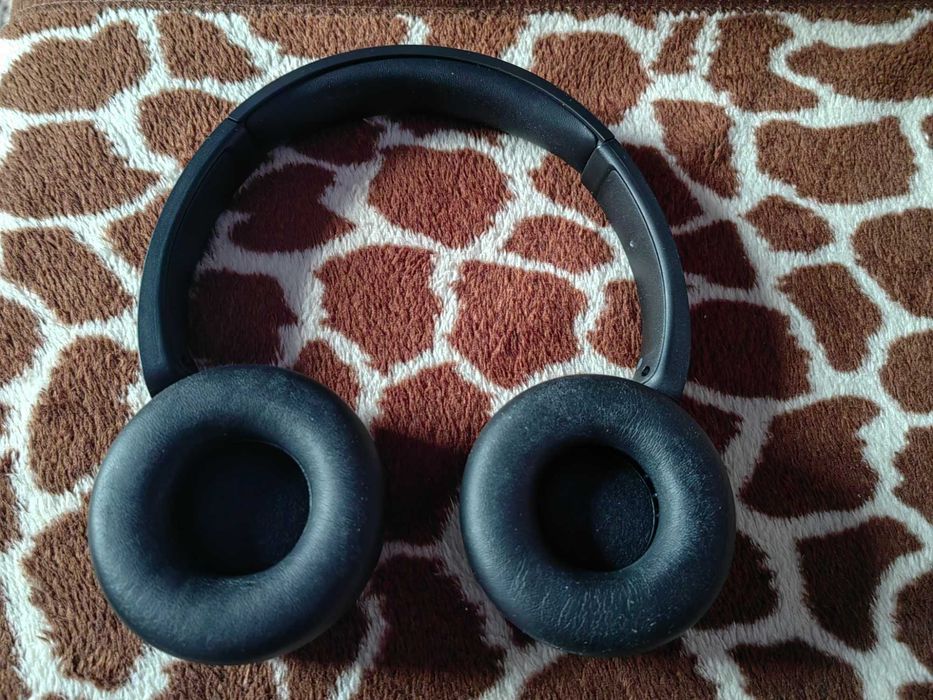 Vand casti noi Sony on ear