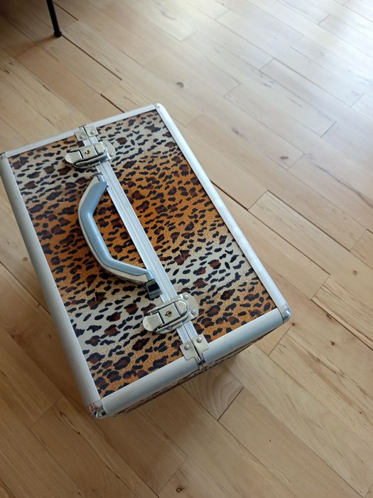 Козметичен куфар