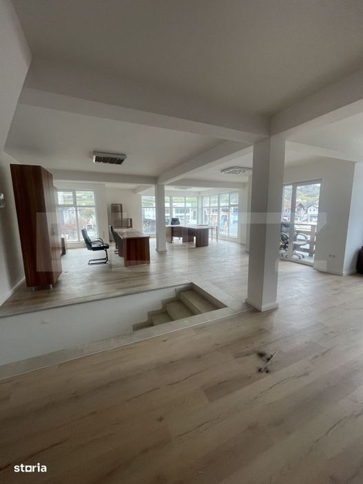 Spatiu comercial de vanzare / birouri de inchiriat – Nasaud, zona cu