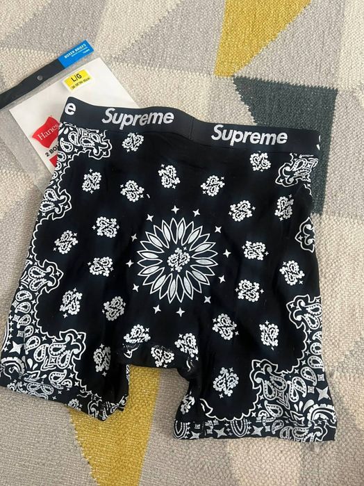 Boxeri Supreme negri cu print paisley alb, mărimile M și L, noi în ambalaj
