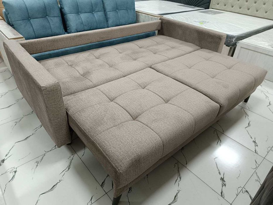 Комфортный диван раскладной на высоких ножках