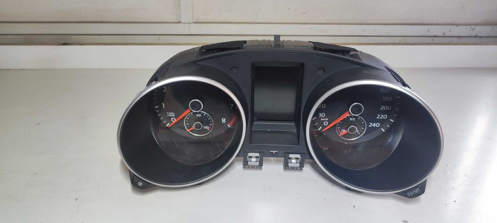 Ceasuri bord volkswagen vw golf 6 break cod 5K0920870F