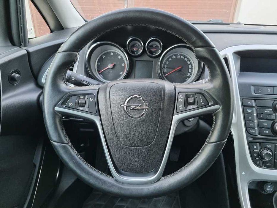Opel Astra J 2012 dublu-climatronic, 1,7 diesel, 125 cai
