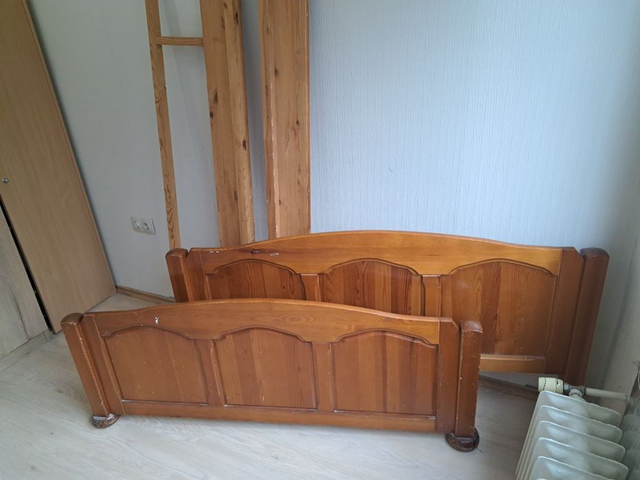 СПАЛНЯ масивно дърво