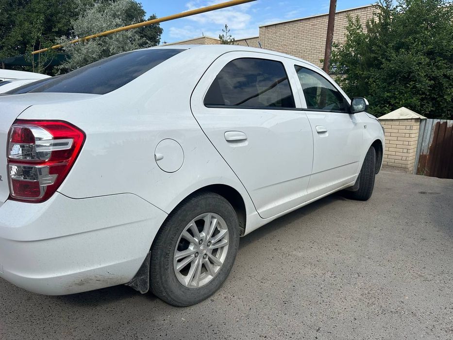 Cobalt avto transporti sotiladi