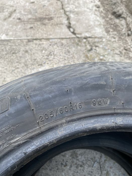 Продам Летние Шины Пара 2 штуки R16