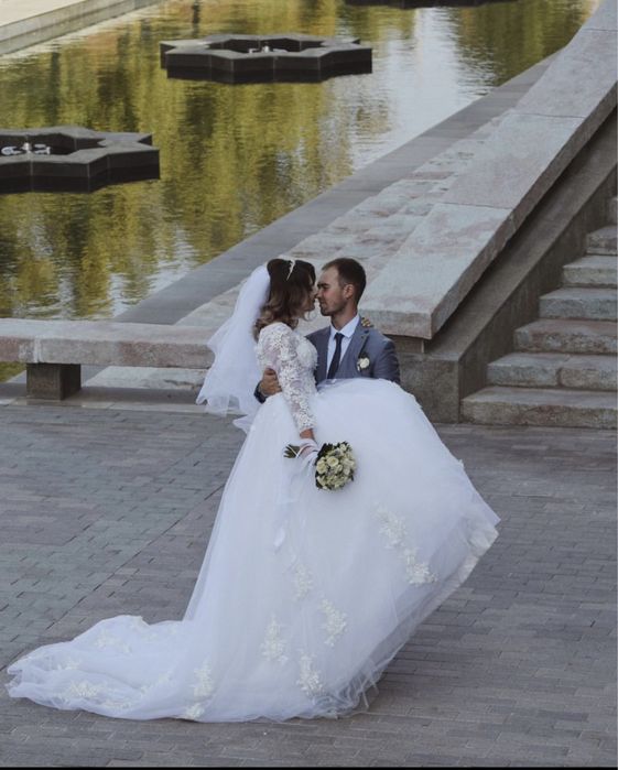 Свадебное платье