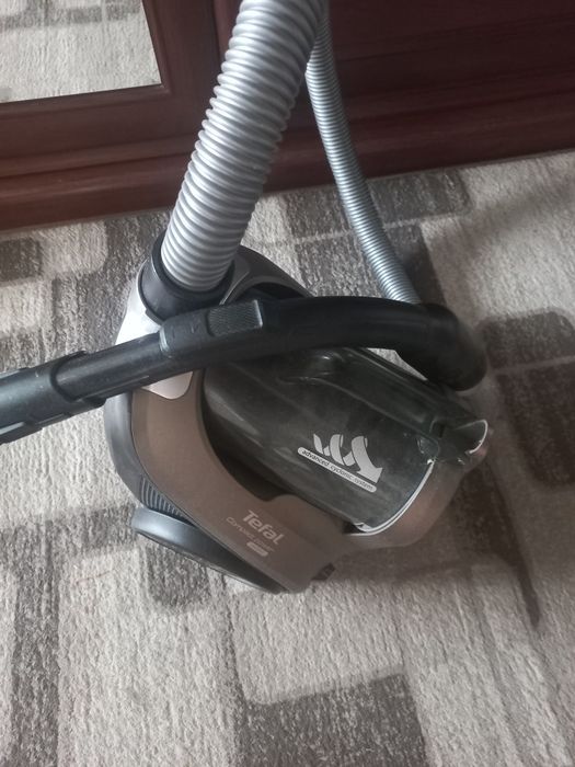 Tefal пылесос в хорошем состояний