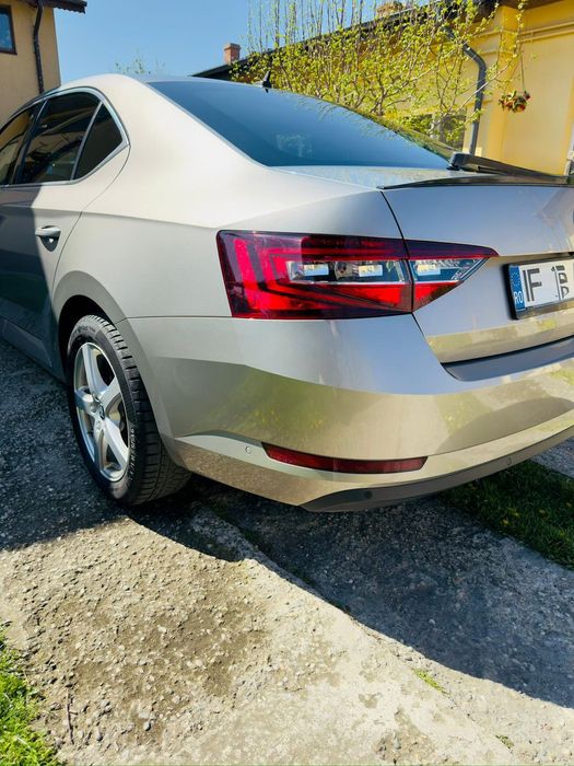 Skoda Superb Skoda Superb 1.6 TDI / AUTOMATA