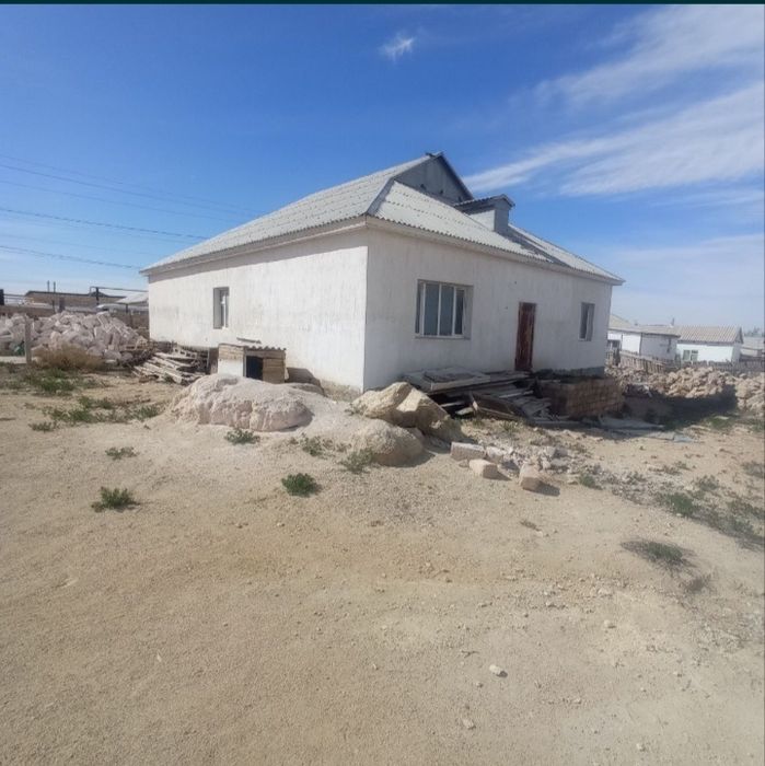 Срочно үлкен үй сатылады.