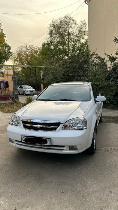 Lacetti 1.8 автомат 3 позиция, 40000 пробег
