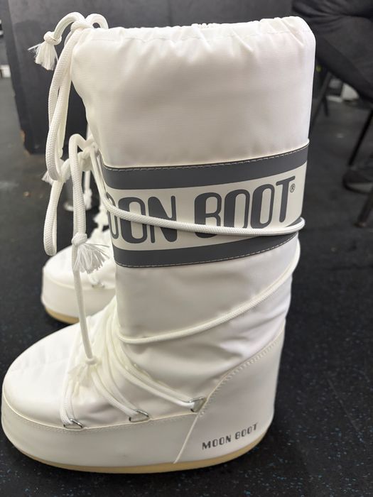Moon boots for sale