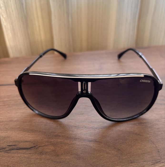 Чисто Нови Мъжки Слънчеви Очила Carrera