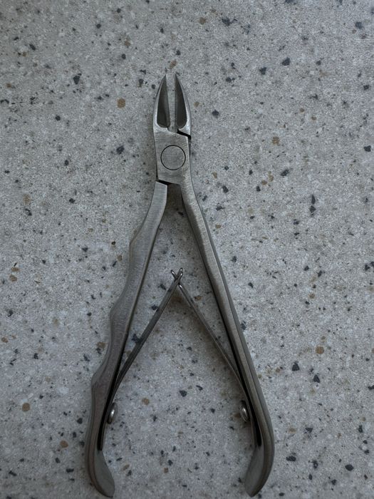 Кусачки маникюрные