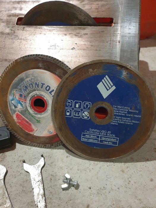 Mașină de tăiat gresie și faianță