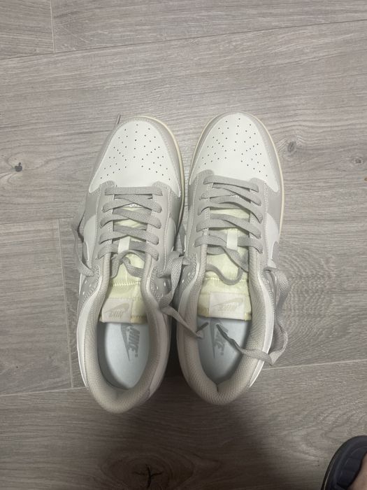 Nike dunk bone white