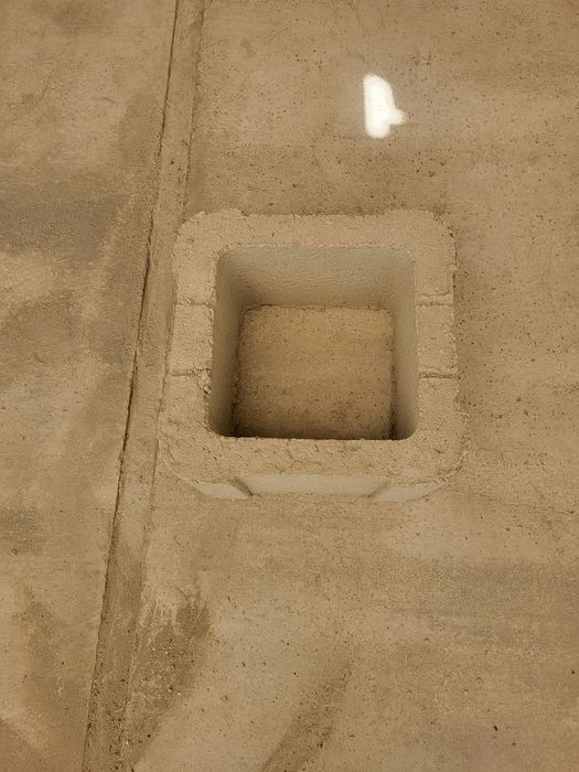 Тумба под ворота .